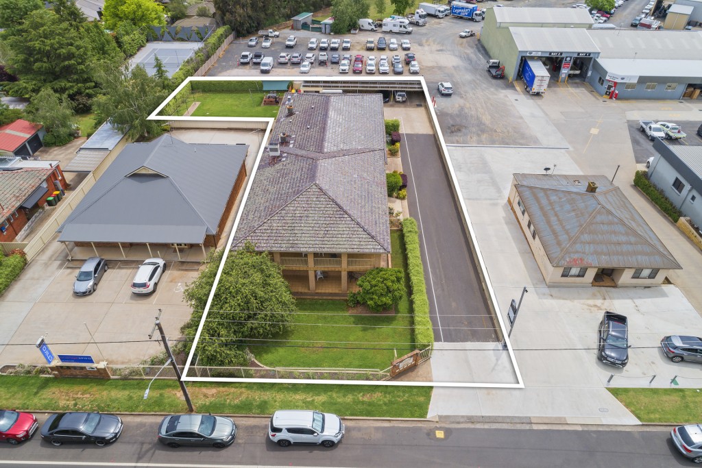 36 Forbes Road, Orange NSW 2800 - photo 2