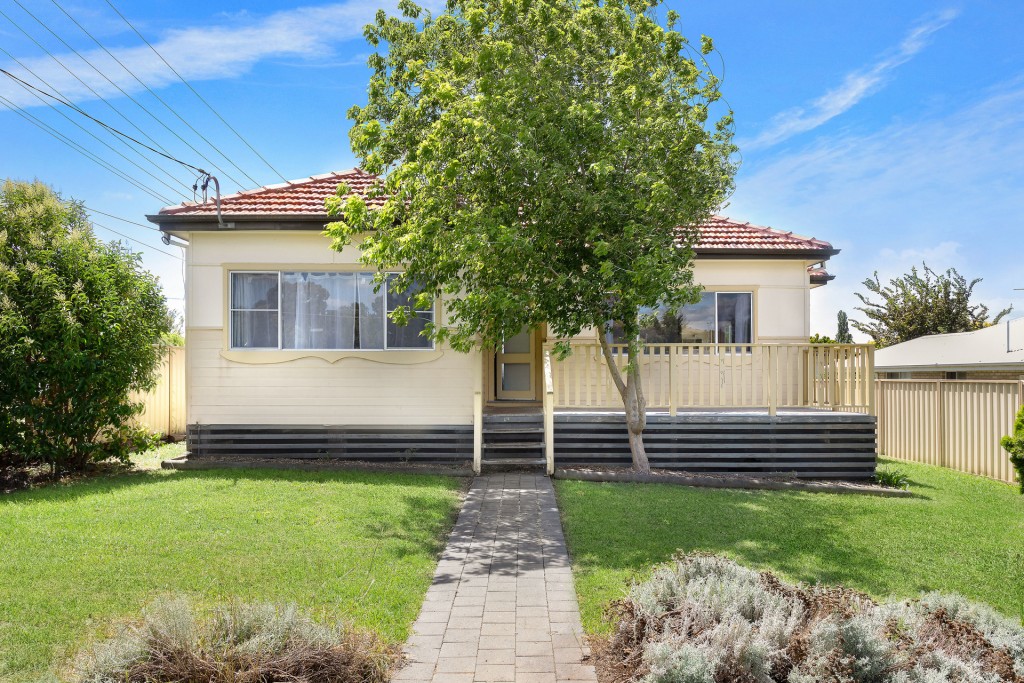 22 Carcoar Street, Blayney NSW 2799 - McGrath Central West
