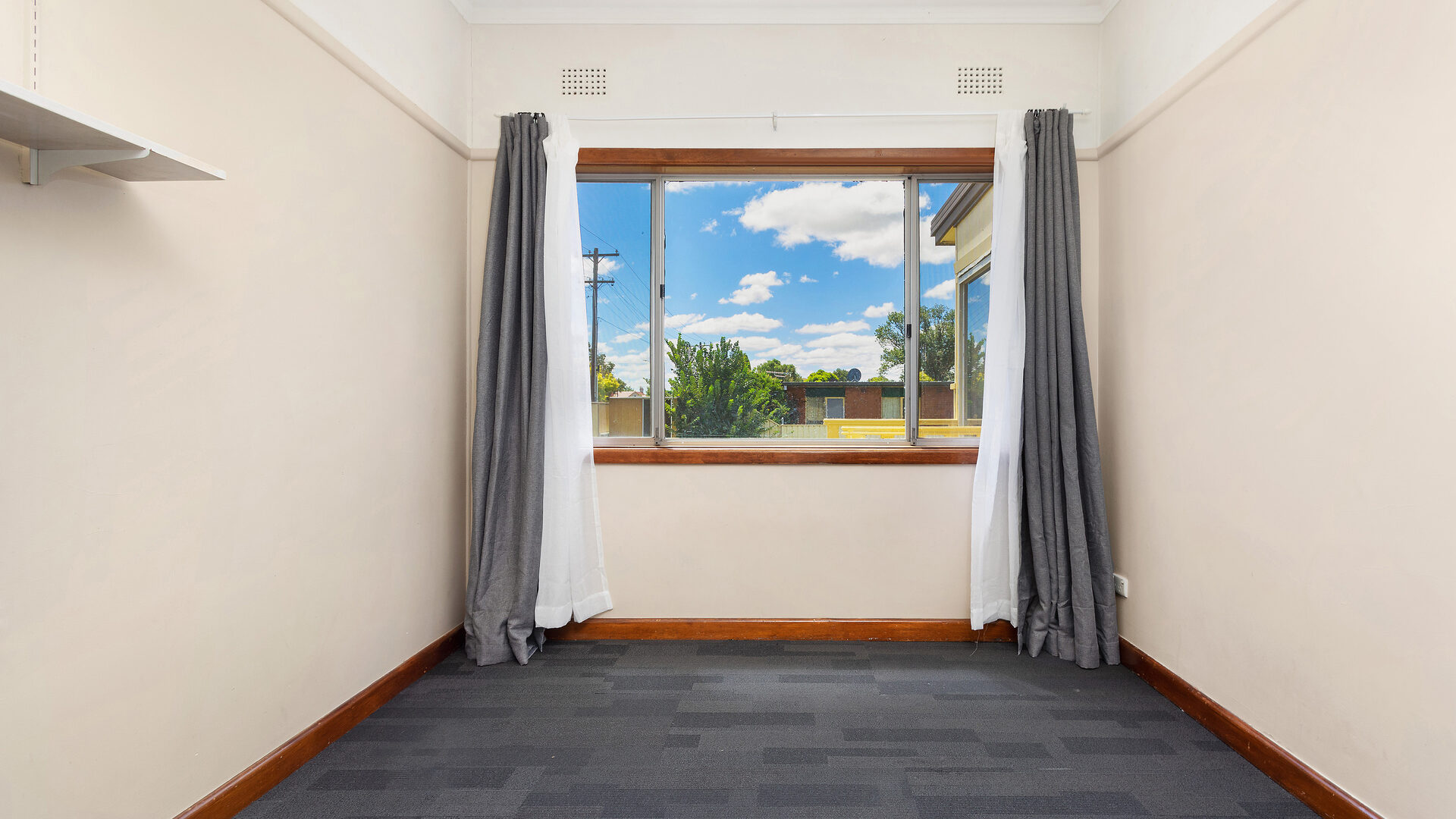 22 Carcoar Street, Blayney NSW 2799 - photo 6