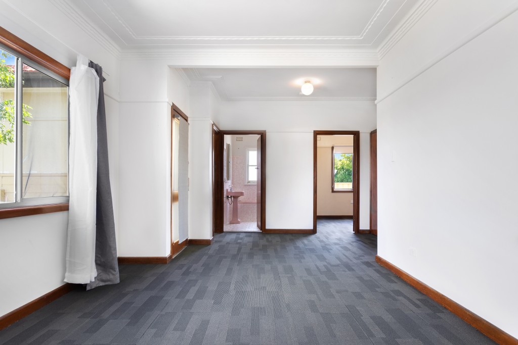22 Carcoar Street, Blayney NSW 2799 - photo 9