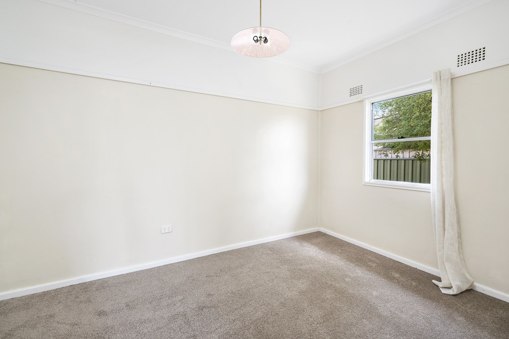 6 Moad Street, Orange NSW 2800 - photo 8