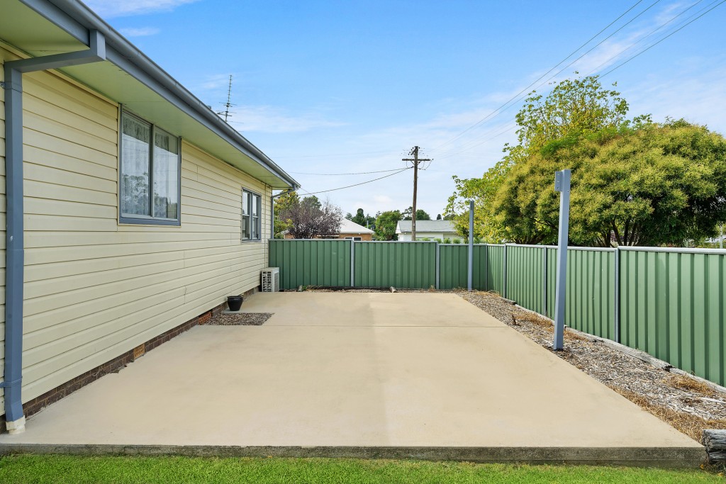 6 Moad Street, Orange NSW 2800 - photo 9