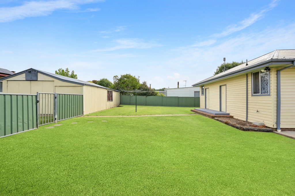 6 Moad Street, Orange NSW 2800 - photo 10