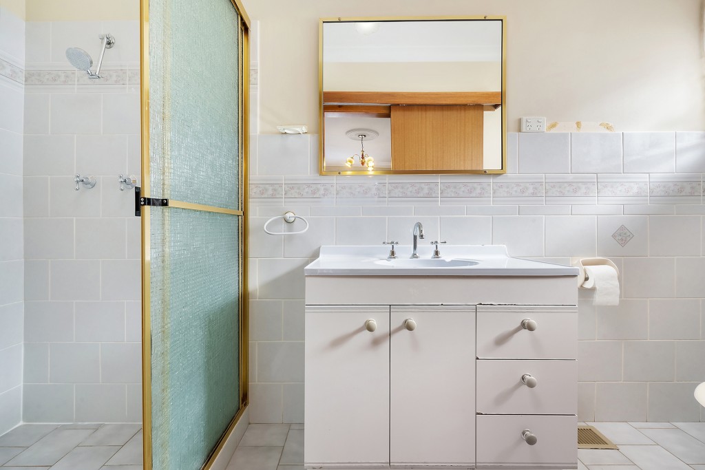 27 Lyrebird Place, Orange NSW 2800 - photo 11