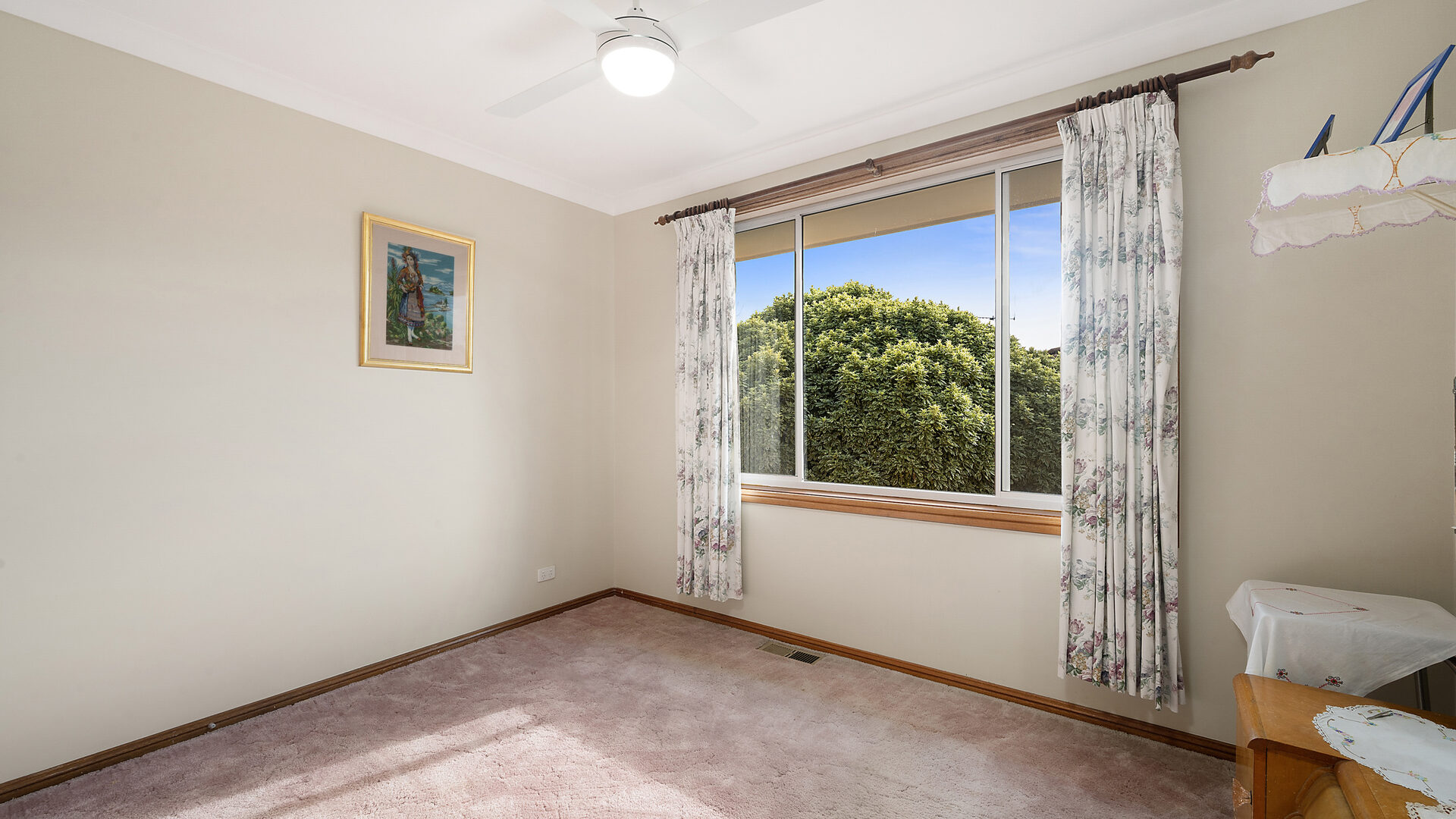 27 Lyrebird Place, Orange NSW 2800 - photo 6