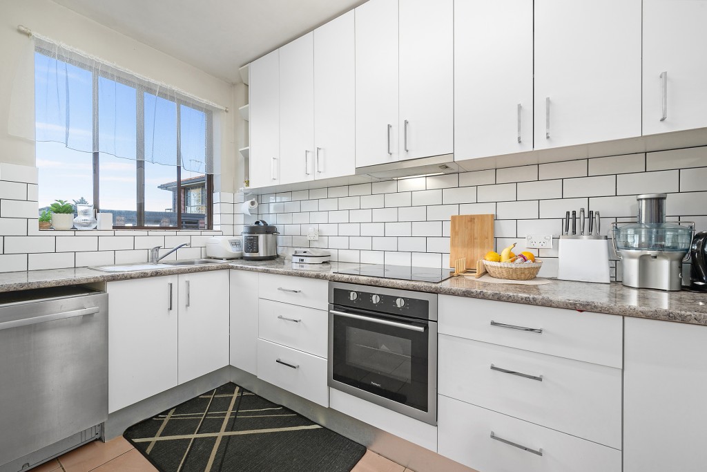 6/214 Keppel Street, Bathurst NSW 2795 - photo 2