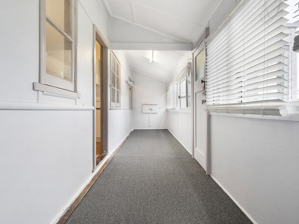 5 Chifley Place, Bathurst NSW 2795 - photo 5