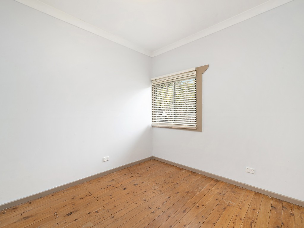5 Chifley Place, Bathurst NSW 2795 - photo 6