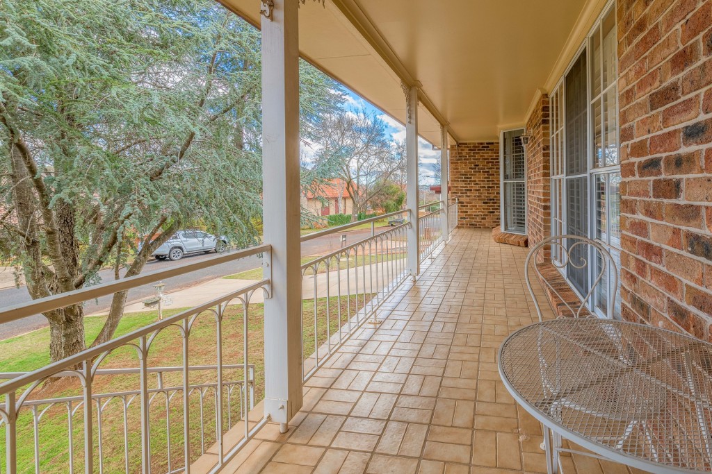 5 Yaraan Place, Orange NSW 2800 - photo 13