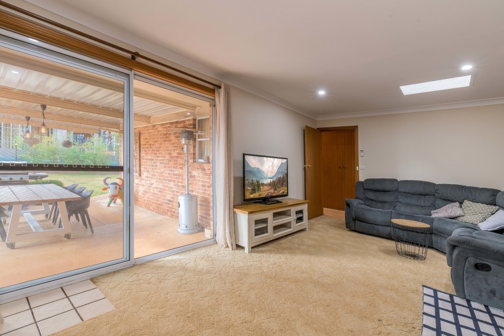 5 Yaraan Place, Orange NSW 2800 - photo 4