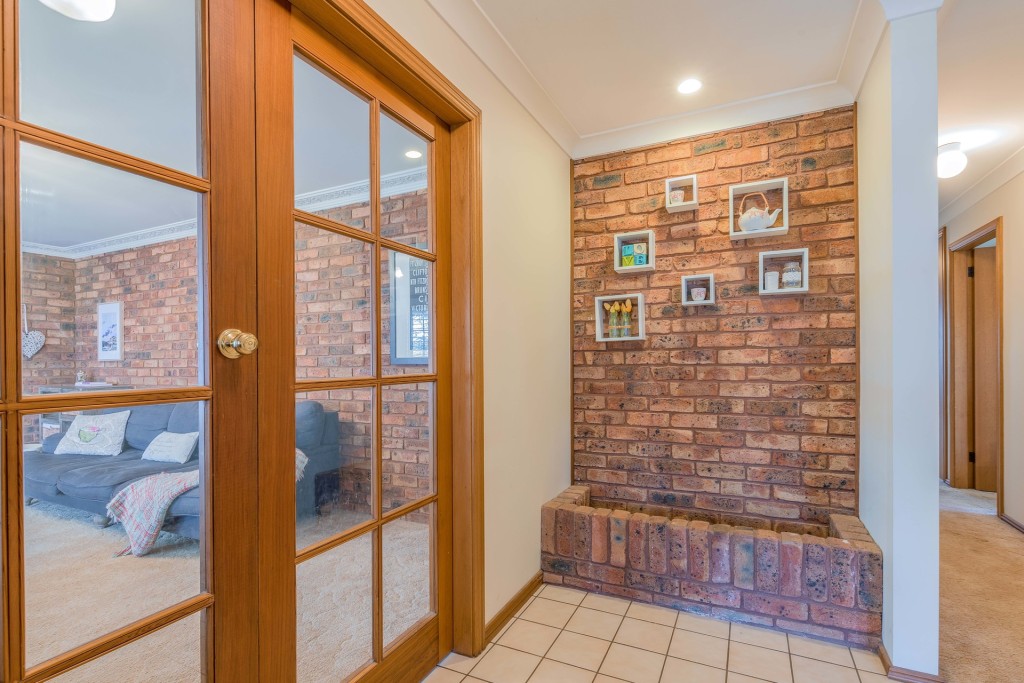 5 Yaraan Place, Orange NSW 2800 - photo 5