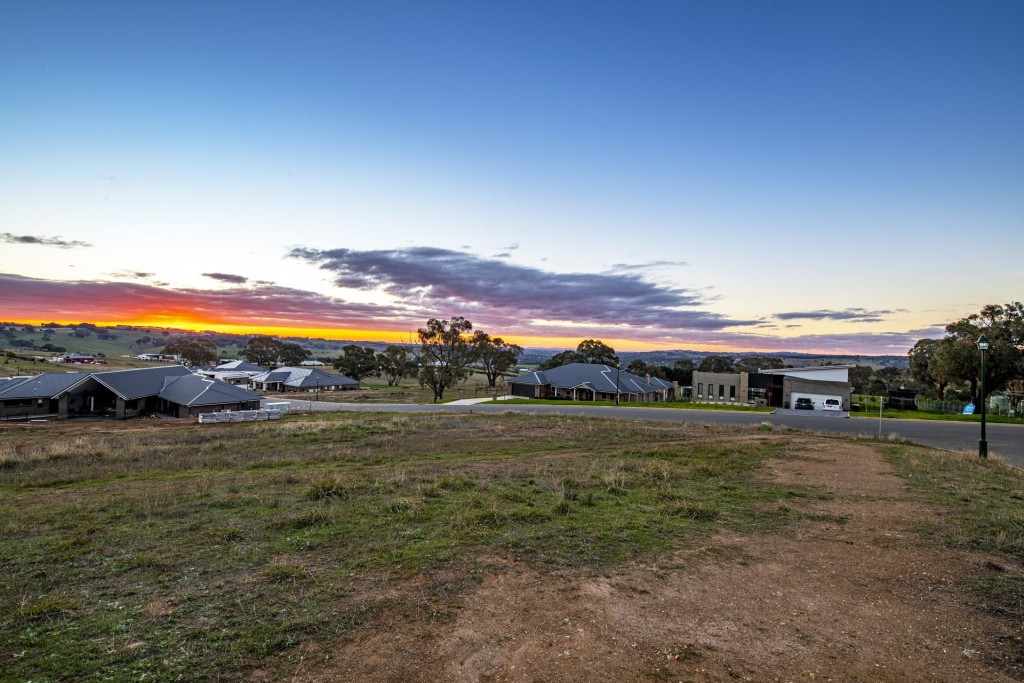 6 Patrick Close, Orange NSW 2800 - photo 2