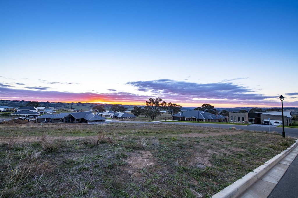 6 Patrick Close, Orange NSW 2800 - photo 4