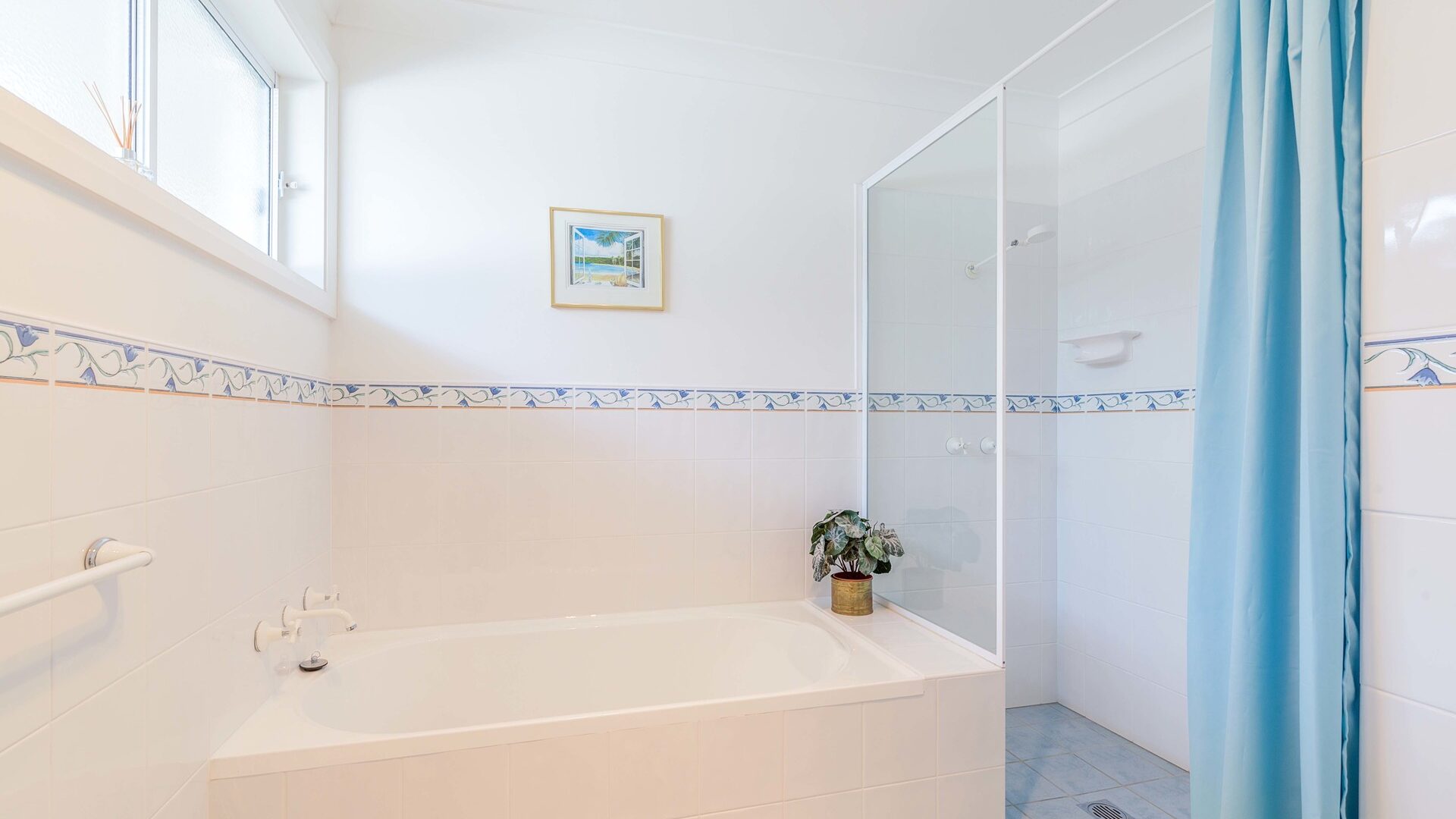 2 Narambla Drive, Orange NSW 2800 - photo 12