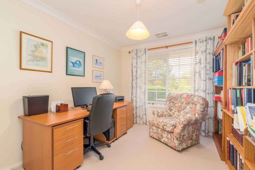 2 Narambla Drive, Orange NSW 2800 - photo 3