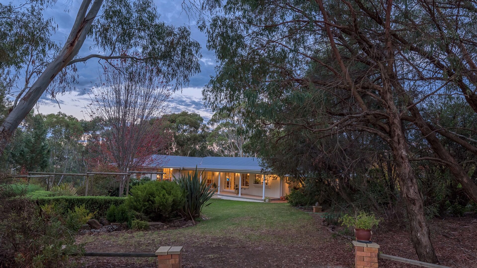 2 Narambla Drive, Orange NSW 2800 - photo 32