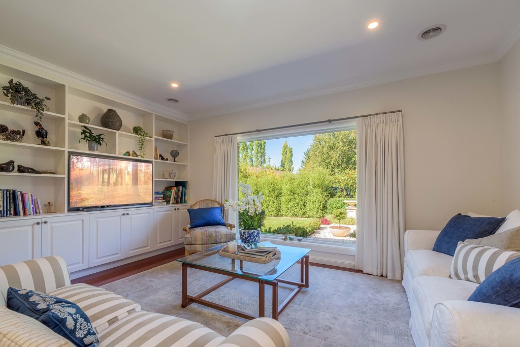 21 Lisbon Circuit, Orange NSW 2800 - photo 13