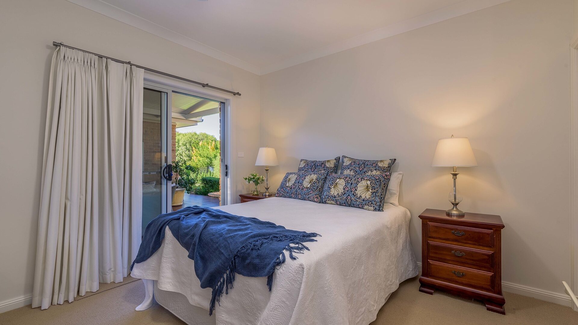 21 Lisbon Circuit, Orange NSW 2800 - photo 14
