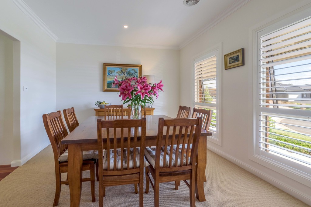 21 Lisbon Circuit, Orange NSW 2800 - photo 8