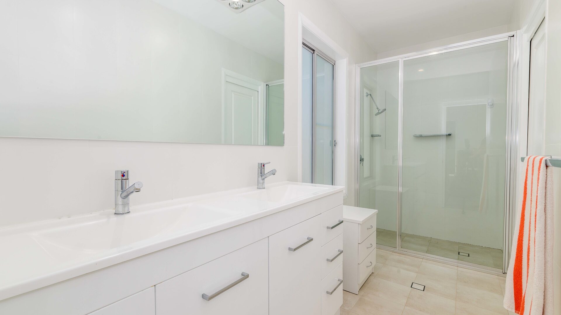 8 Camellia Place, Orange NSW 2800 - photo 11