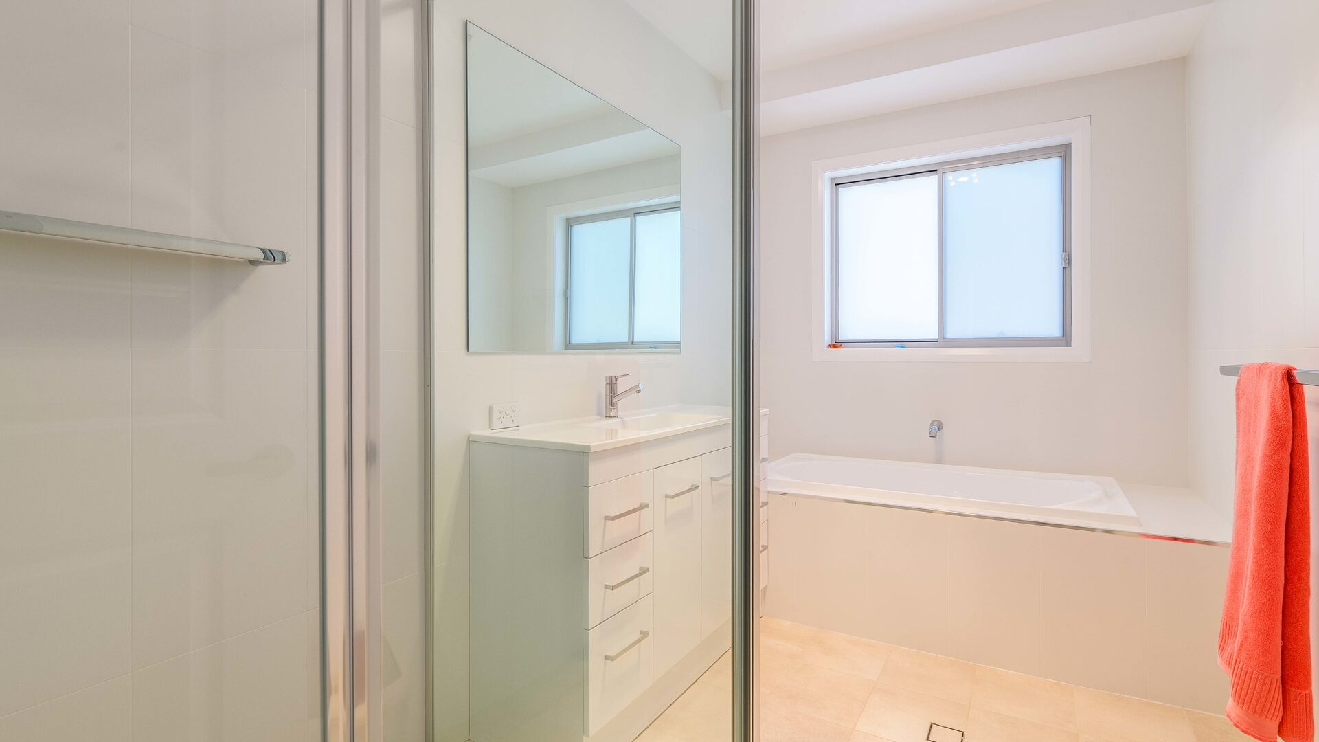 8 Camellia Place, Orange NSW 2800 - photo 12