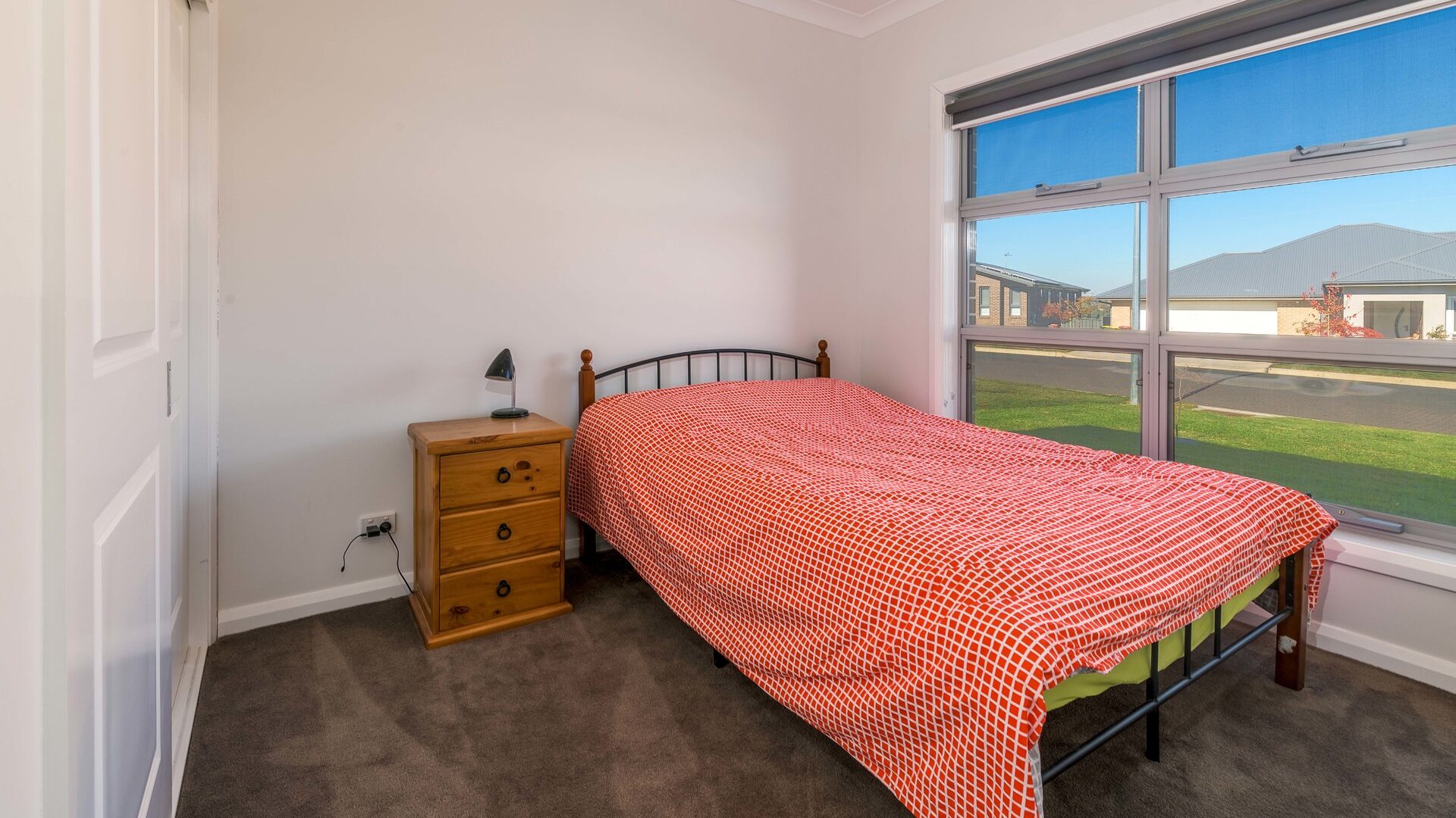 8 Camellia Place, Orange NSW 2800 - photo 9