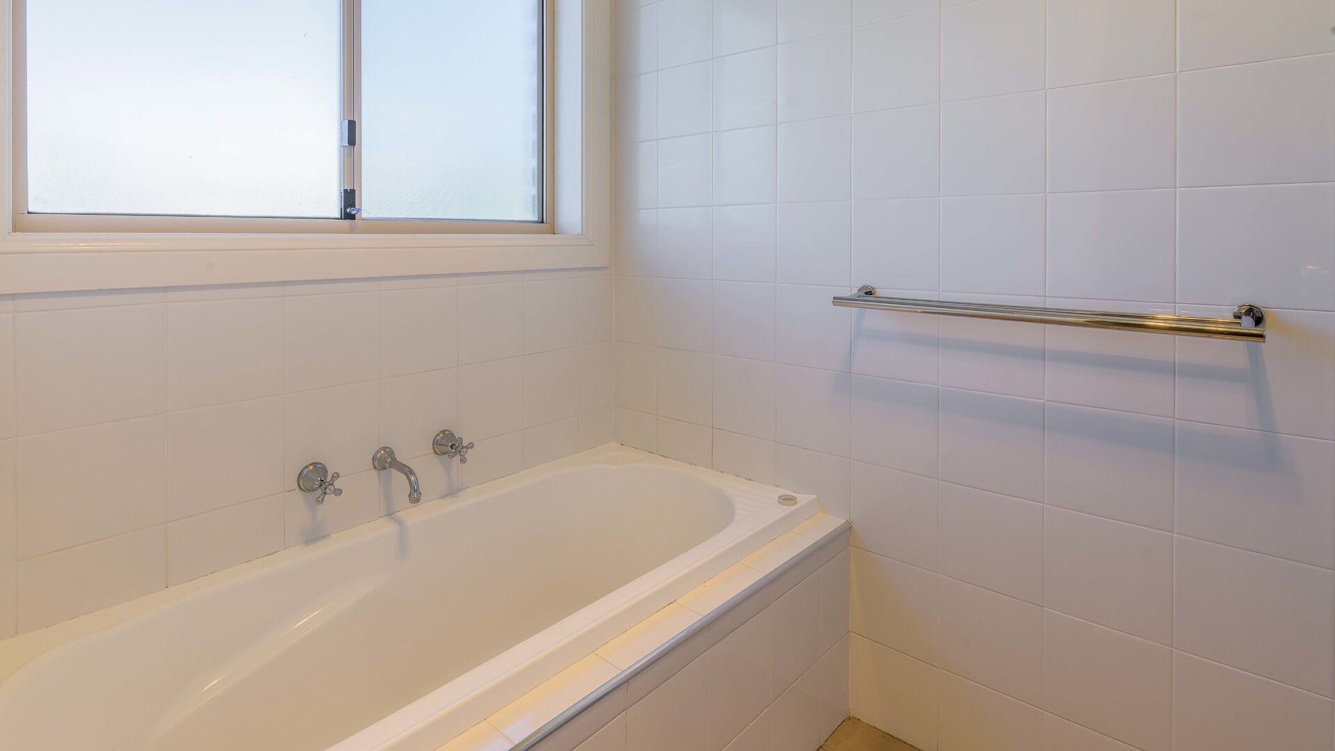11 Emmaville Street, Orange NSW 2800 - photo 6