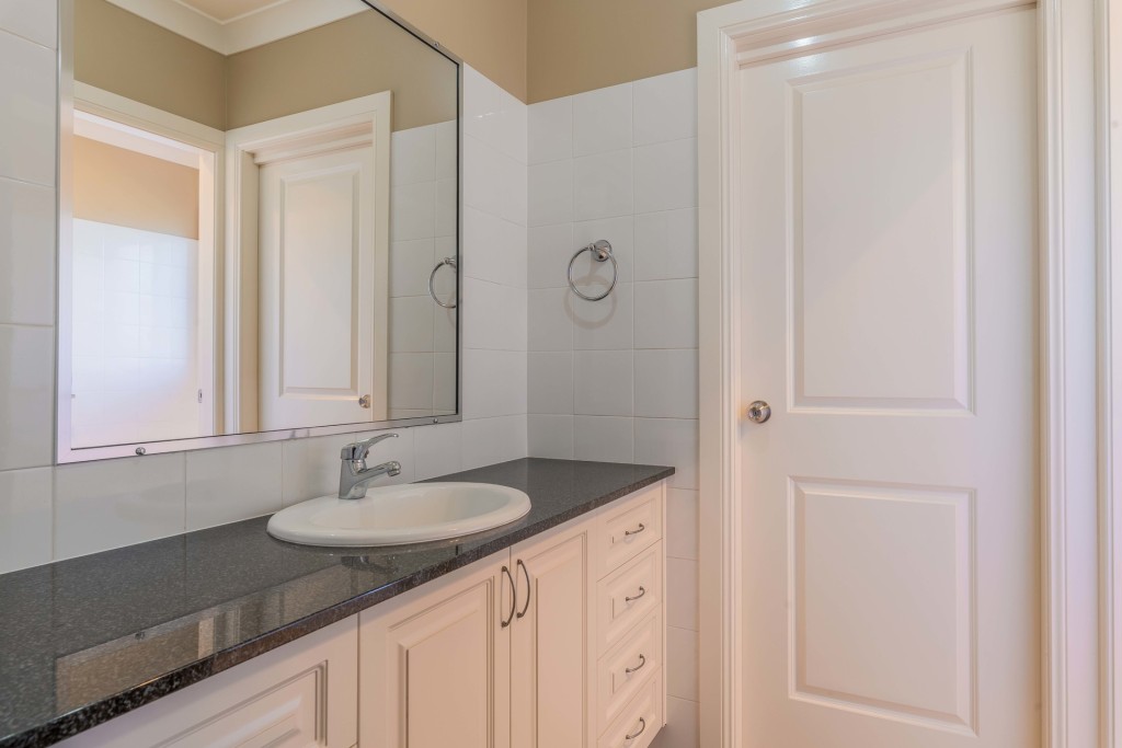 11 Emmaville Street, Orange NSW 2800 - photo 7