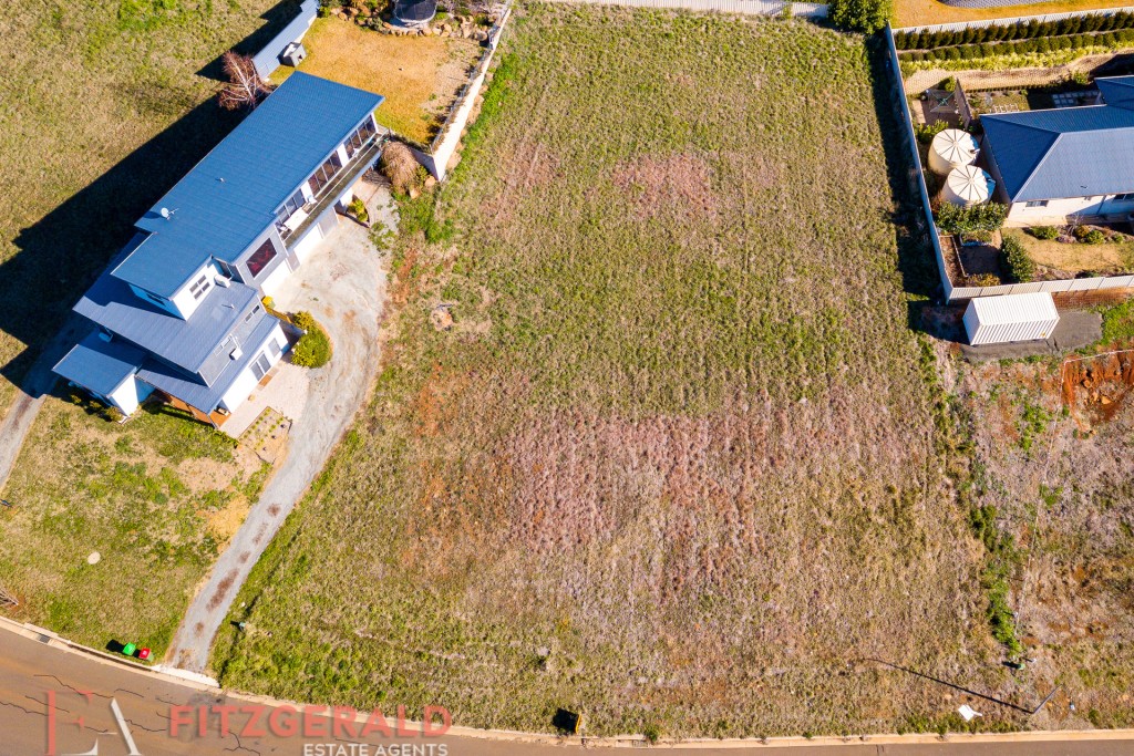 4 Isaac Drive, Orange NSW 2800 - photo 2
