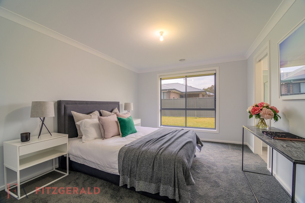 32 Newport Street, Orange NSW 2800 - photo 8