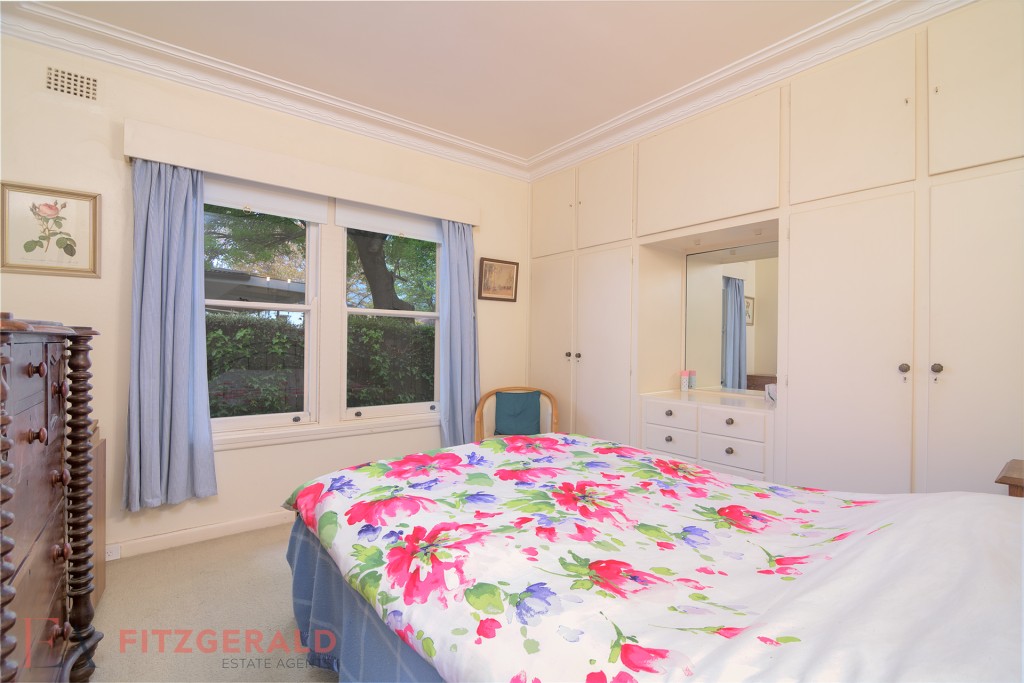 114 Warrendine Street, Orange NSW 2800 - photo 4