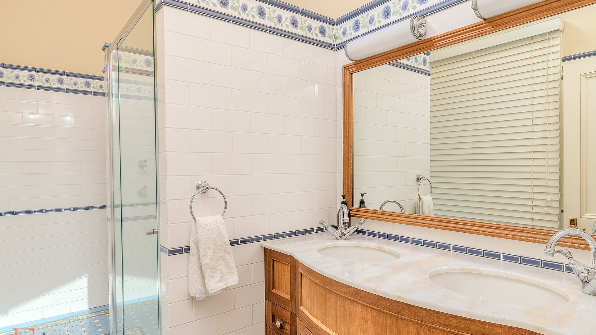 4 Sale Street, Orange NSW 2800 - photo 14