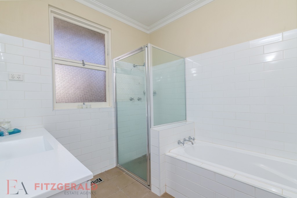 1 Hamer Street, Orange NSW 2800 - photo 8