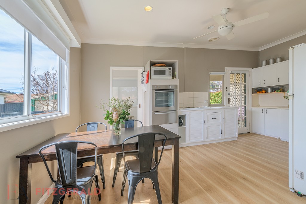 80 Cecil Road, Orange NSW 2800 - photo 4