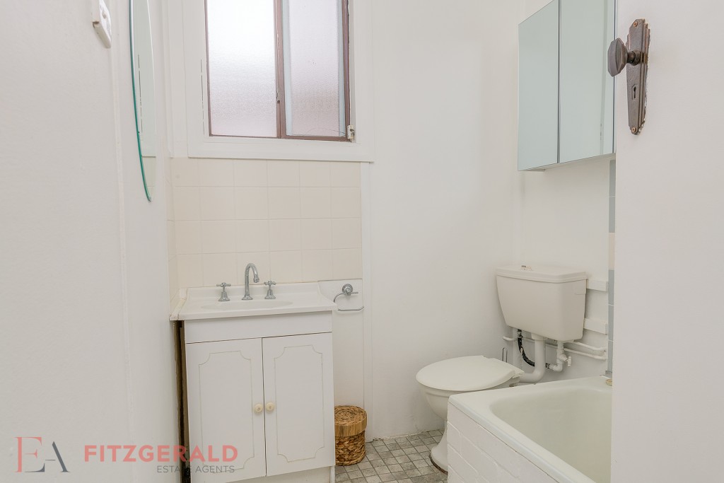 80 Cecil Road, Orange NSW 2800 - photo 8