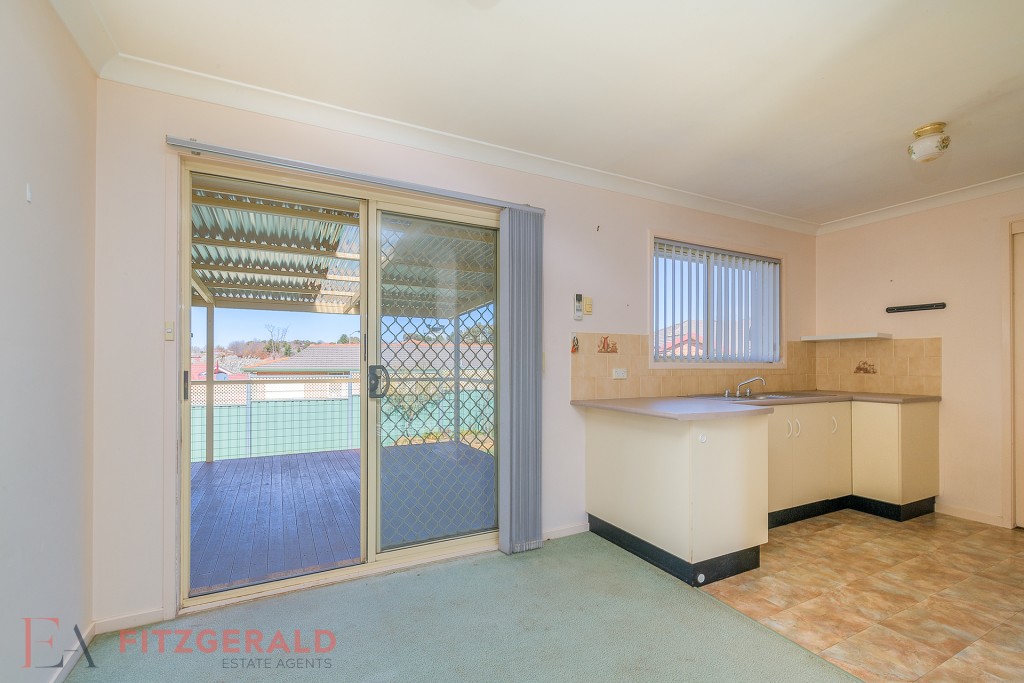 20 Melville Place, Orange NSW 2800 - photo 3