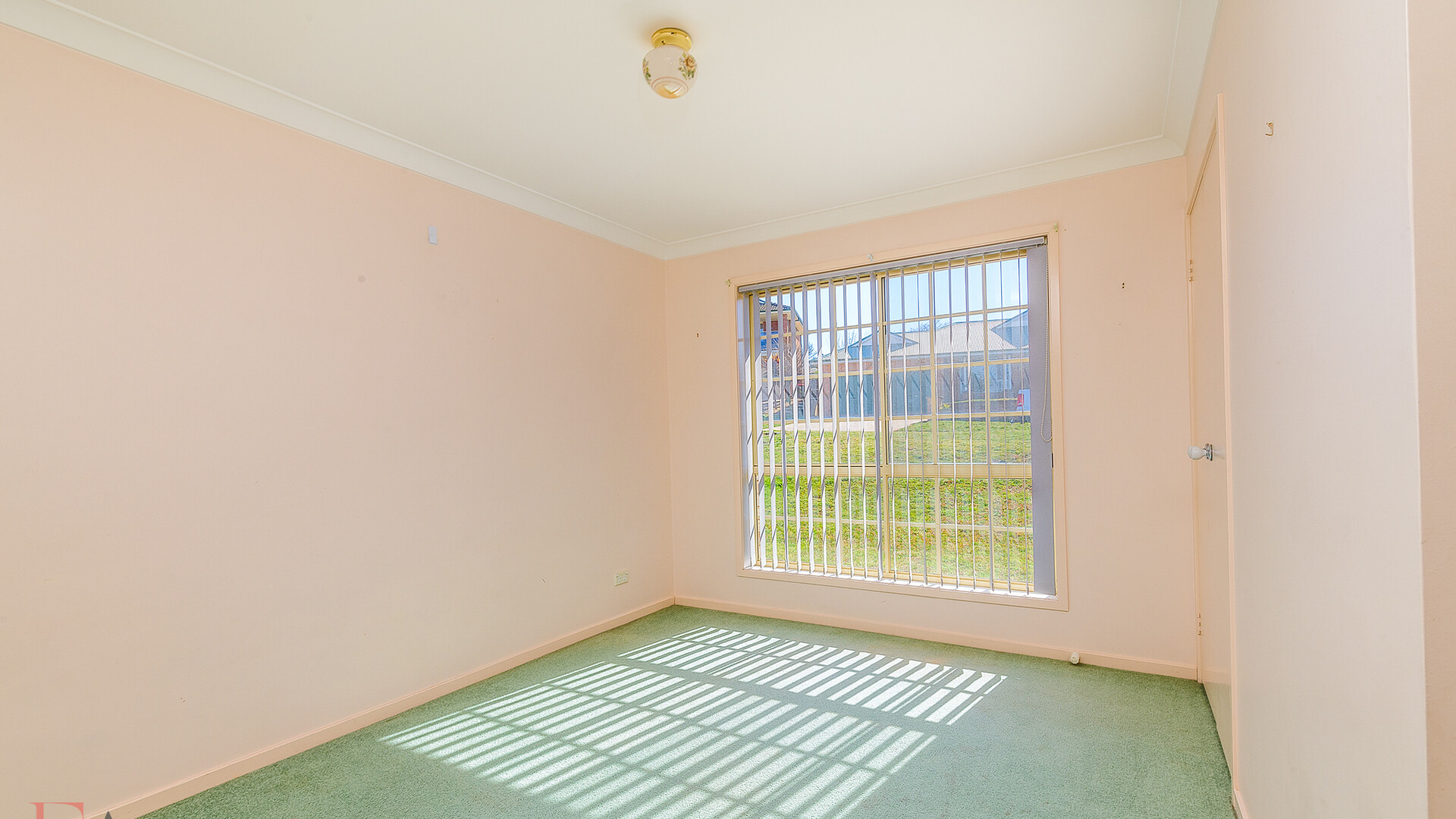 20 Melville Place, Orange NSW 2800 - photo 4