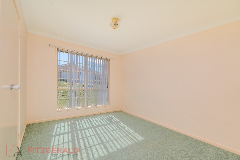 20 Melville Place, Orange NSW 2800 - photo 5