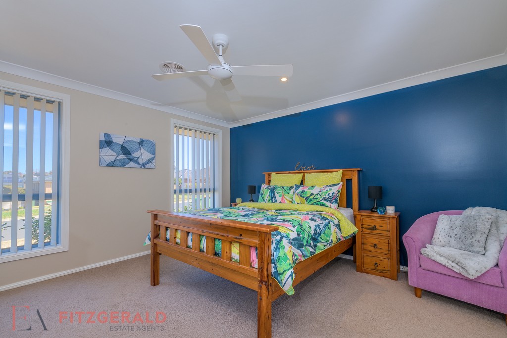 24 Pippin Way, Orange NSW 2800 - photo 8