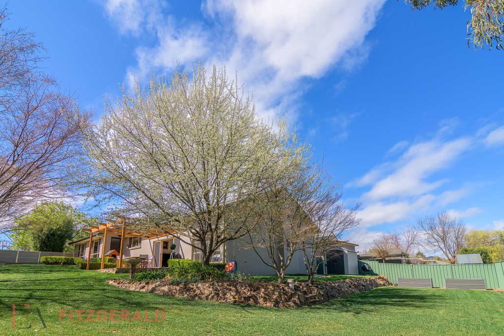 26 Goldfinch Way, Orange NSW 2800 - McGrath Central West