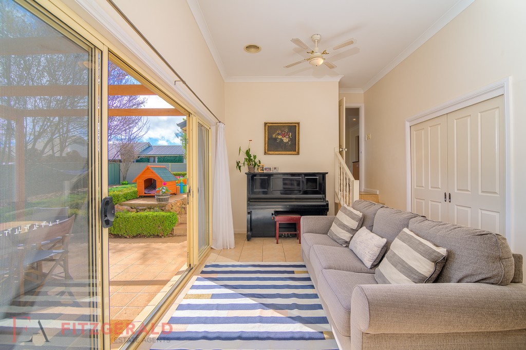 26 Goldfinch Way, Orange NSW 2800 - photo 5