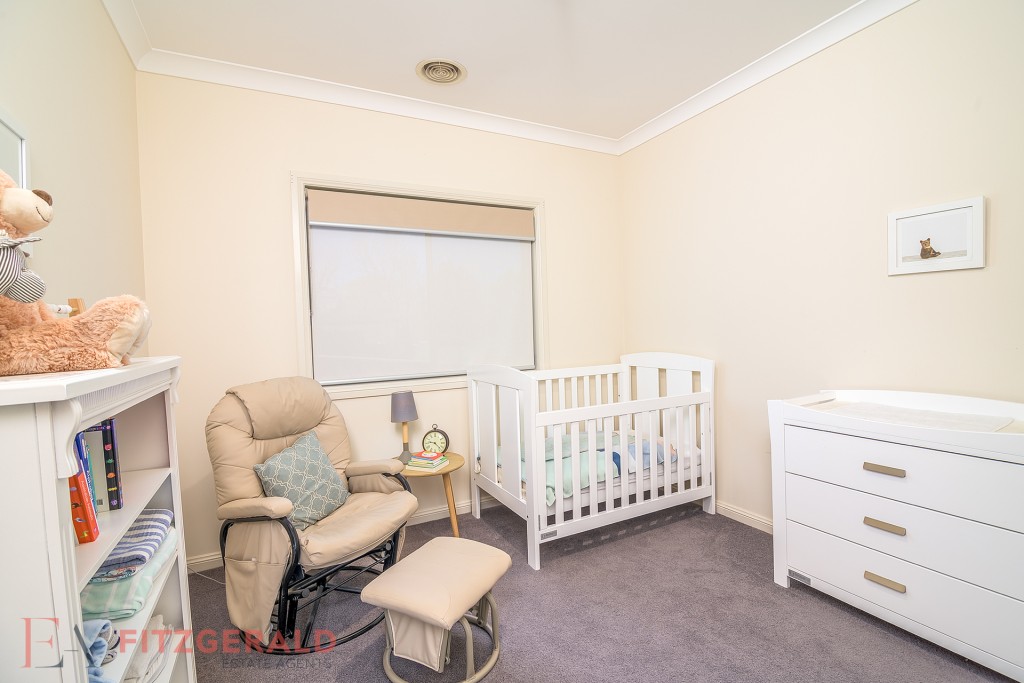 26 Goldfinch Way, Orange NSW 2800 - photo 7