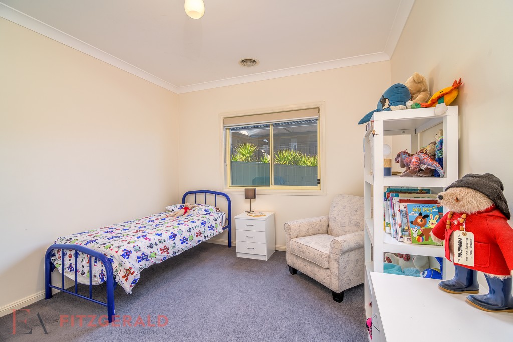 26 Goldfinch Way, Orange NSW 2800 - photo 9