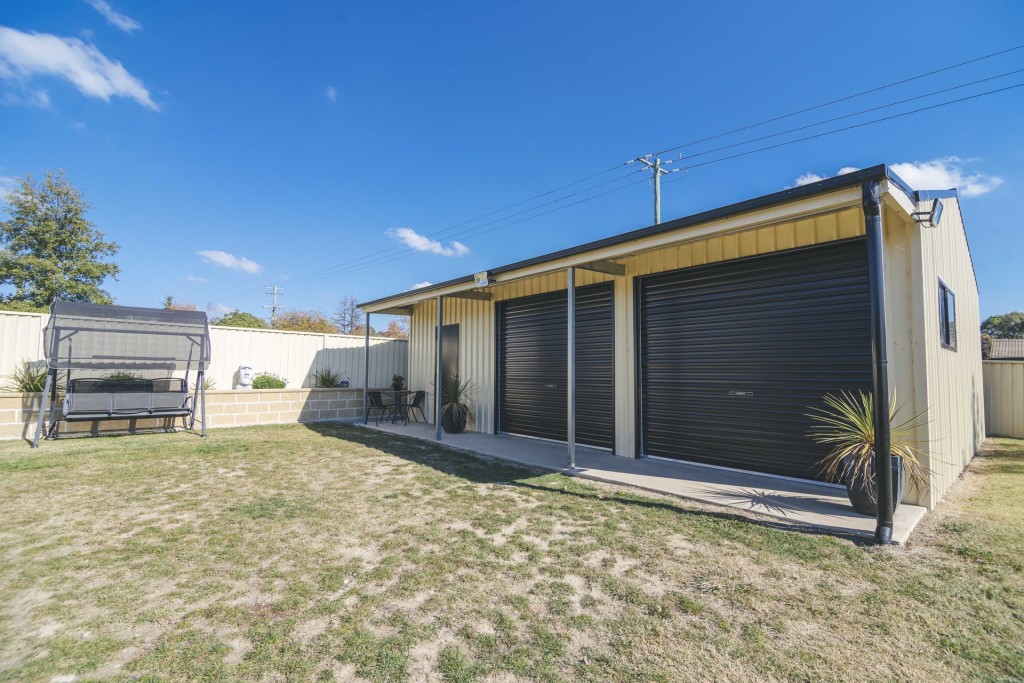 70 Palmer Street, Blayney NSW 2799 - photo 2