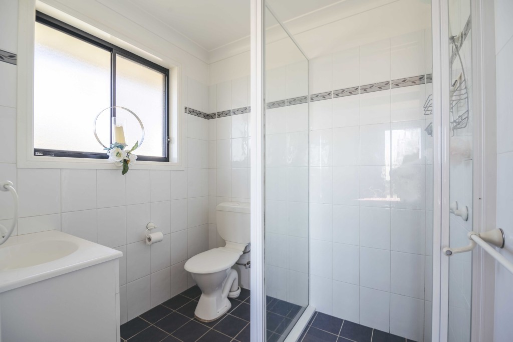 70 Palmer Street, Blayney NSW 2799 - photo 11