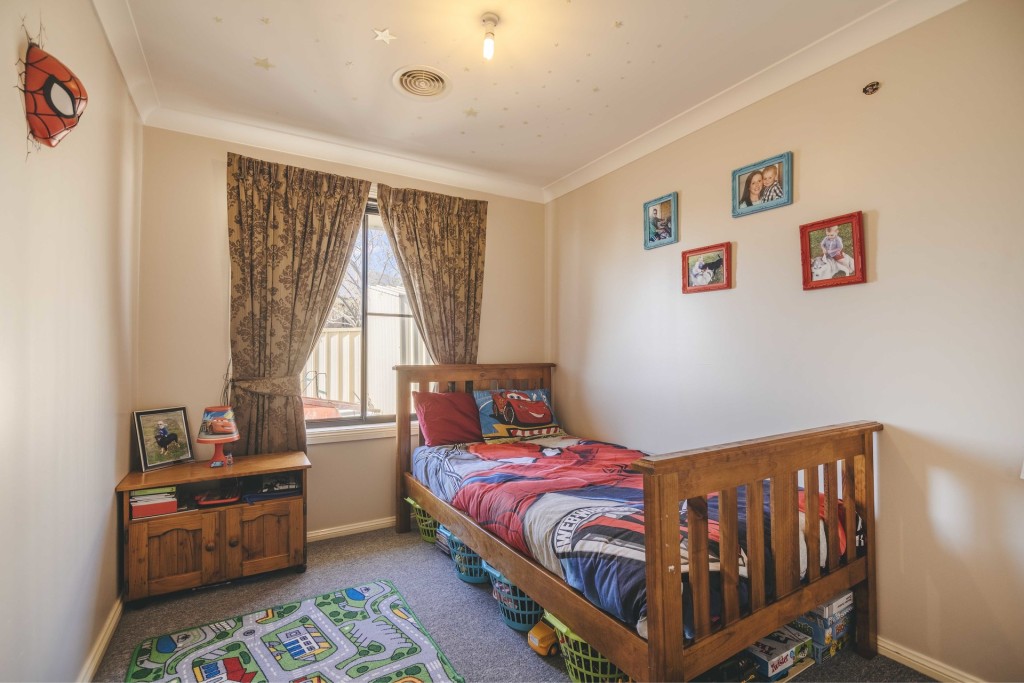 70 Palmer Street, Blayney NSW 2799 - photo 12