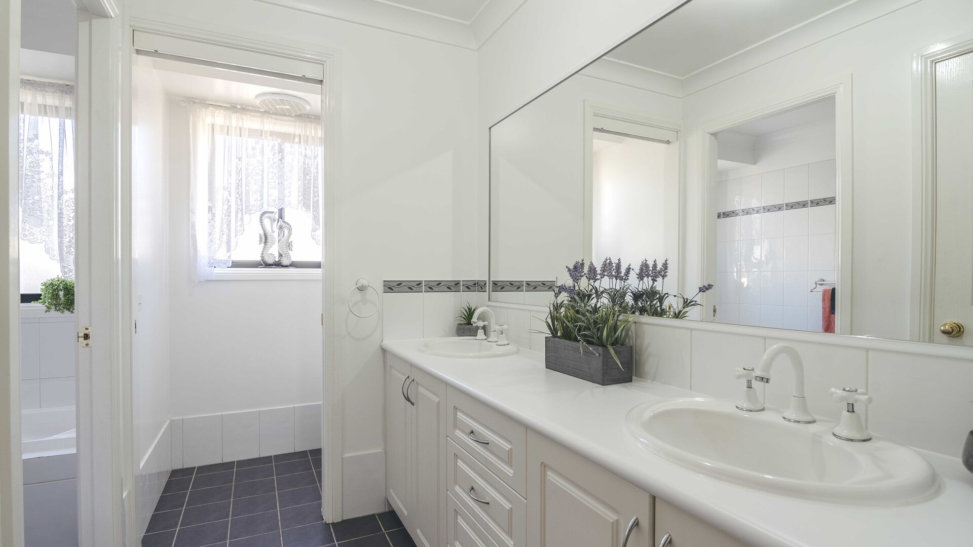 70 Palmer Street, Blayney NSW 2799 - photo 14