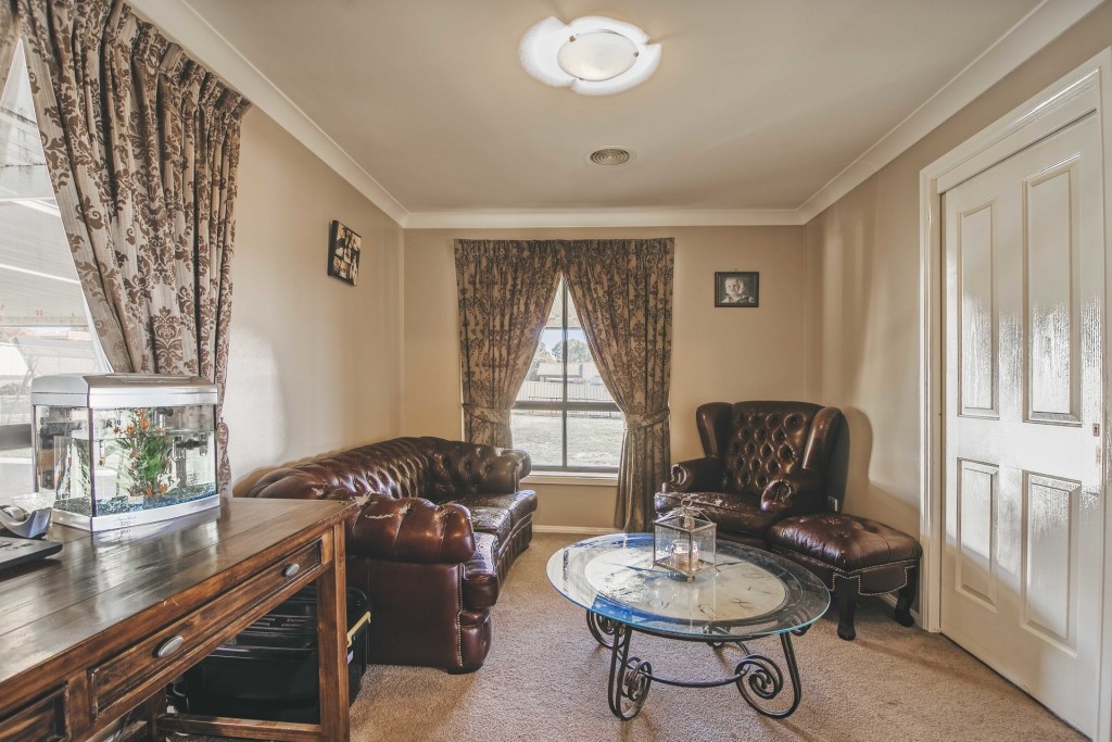 70 Palmer Street, Blayney NSW 2799 - photo 8