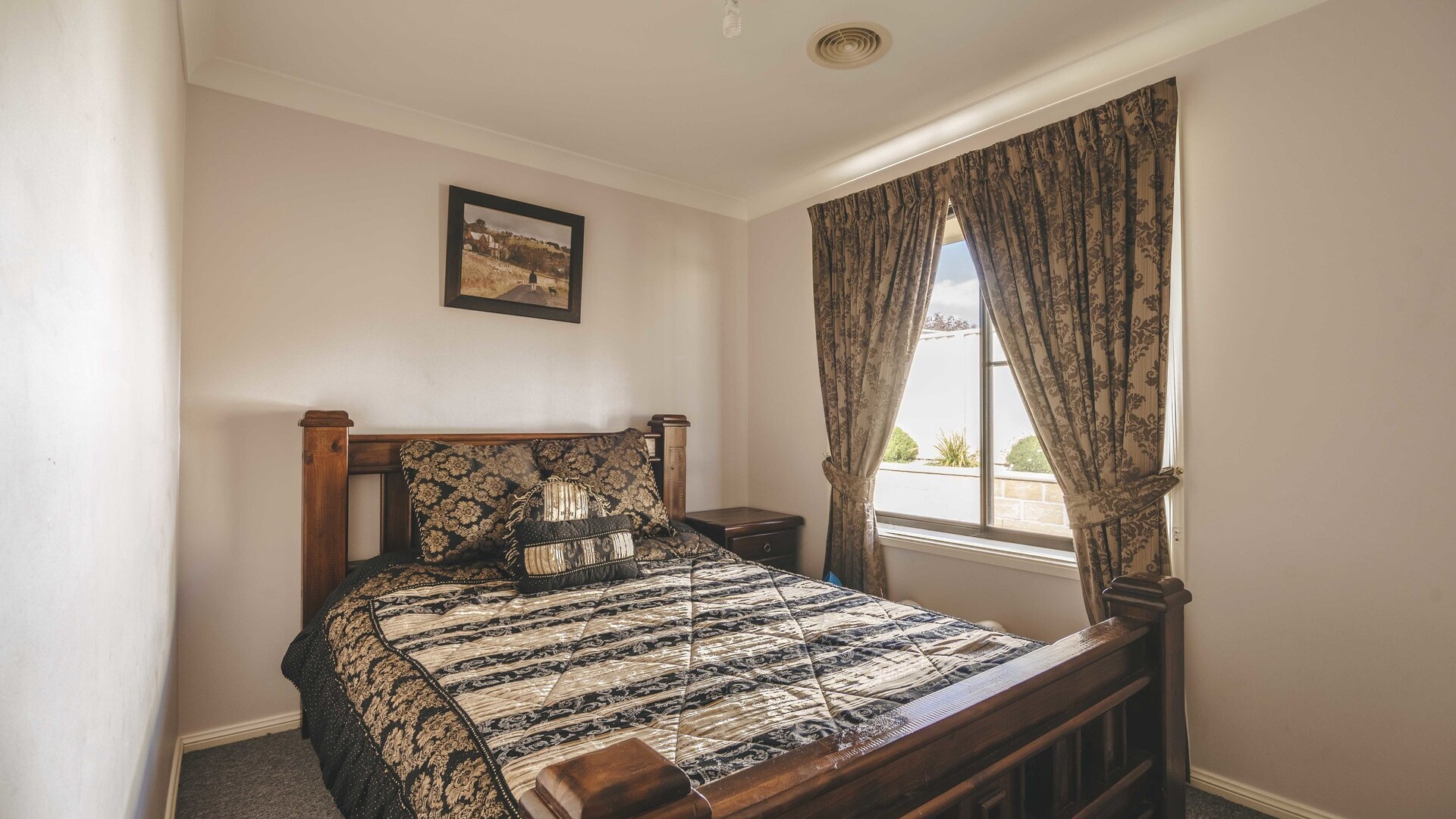 70 Palmer Street, Blayney NSW 2799 - photo 10