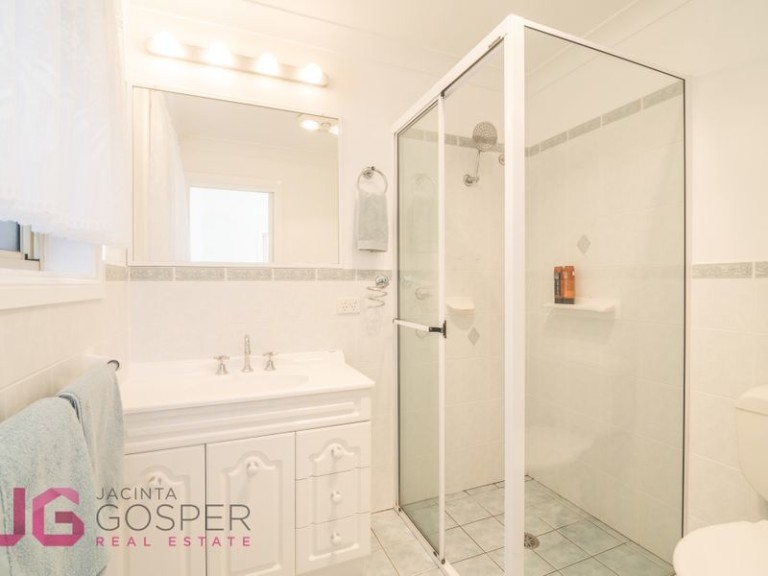 29 Booth Crescent, Orange NSW 2800 - photo 7